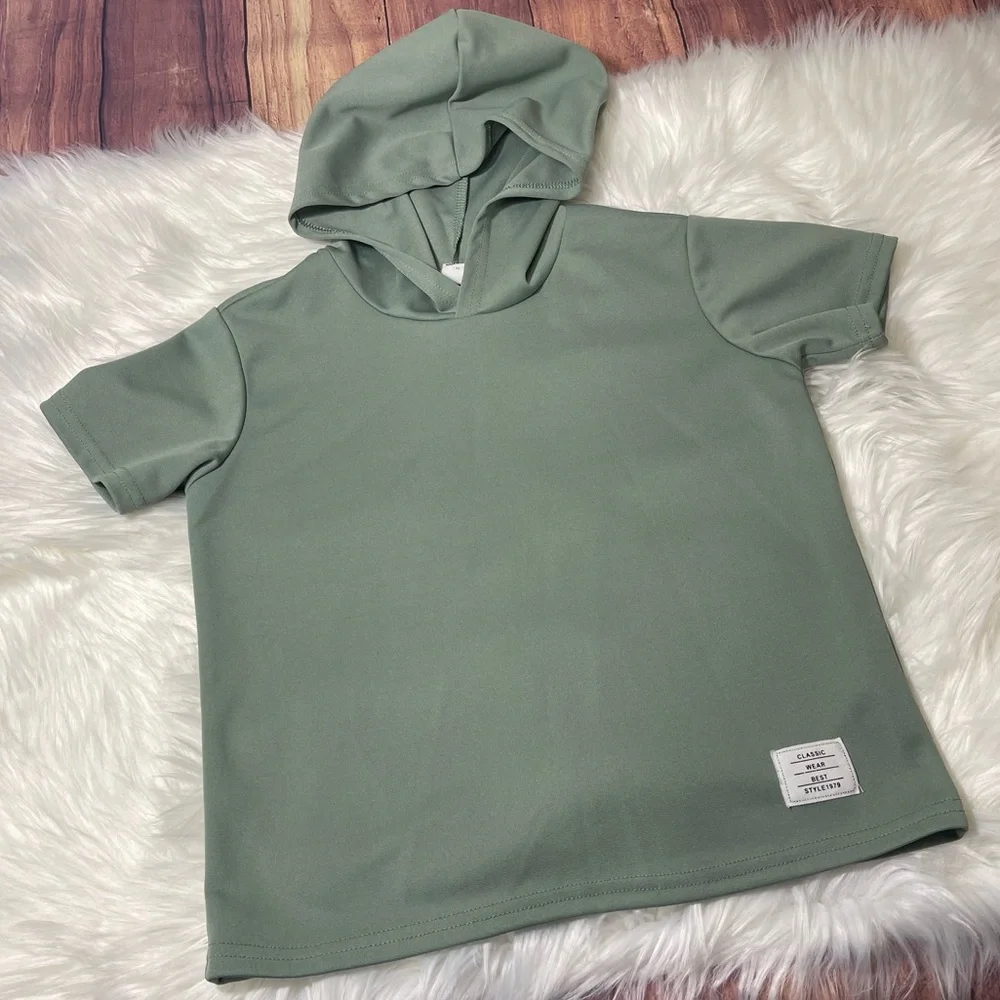 SHEIN Youth Boy Size 6 Hooded Short Sleeve Shirt